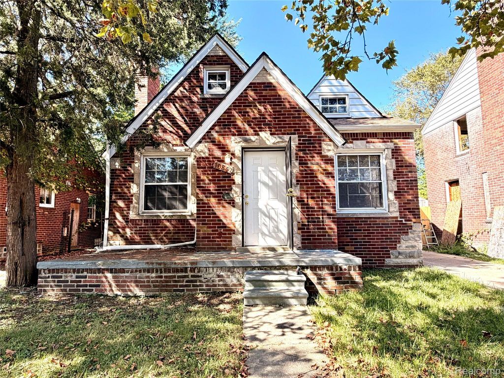 10897 Lakepointe Street, Detroit, MI 48224