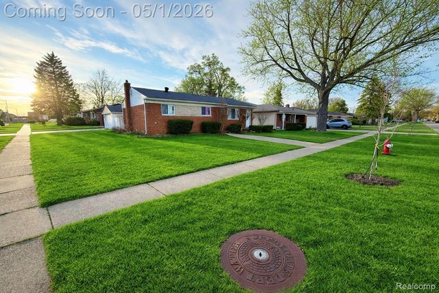 33615 VICEROY Drive, Sterling Heights, MI 48310