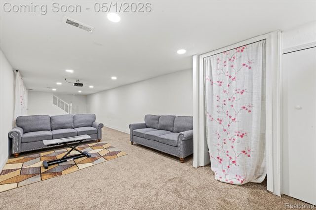 33615 VICEROY Drive, Sterling Heights, MI 48310