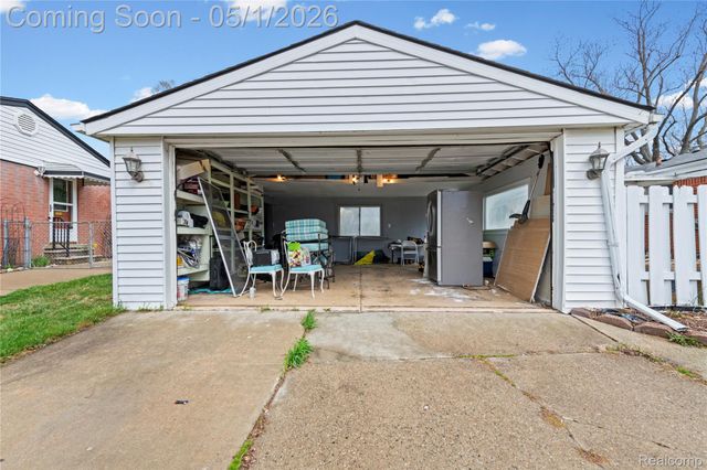 33615 VICEROY Drive, Sterling Heights, MI 48310