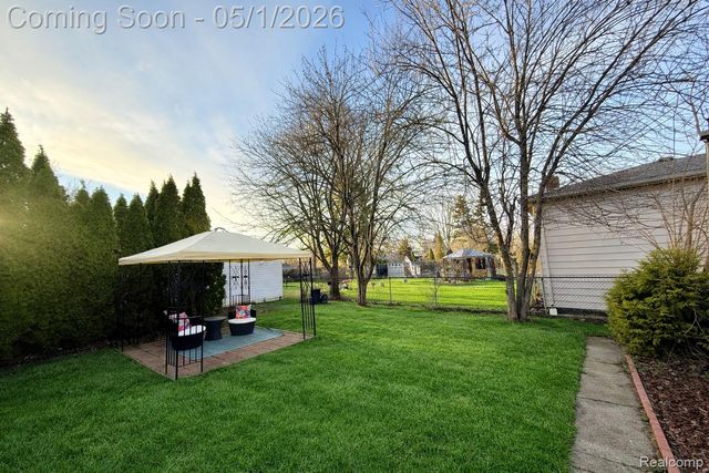 33615 VICEROY Drive, Sterling Heights, MI 48310