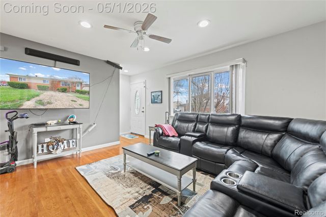 33615 VICEROY Drive, Sterling Heights, MI 48310