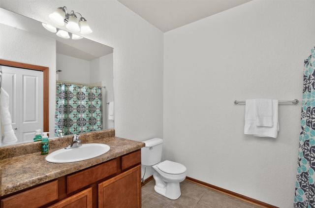 2406 NE Oak Drive 3, Ankeny, IA 50021