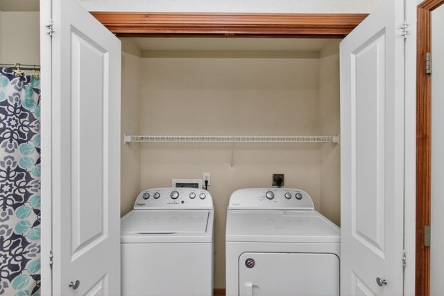 2406 NE Oak Drive 3, Ankeny, IA 50021