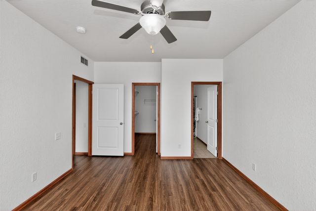 2406 NE Oak Drive 3, Ankeny, IA 50021