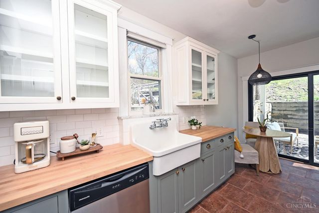 582 Empress Avenue, Cincinnati, OH 45226