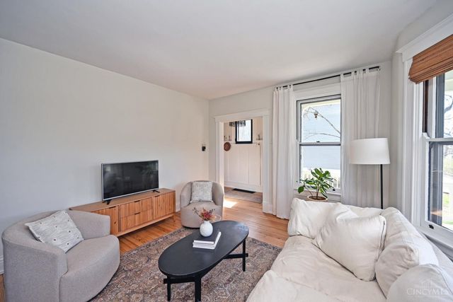 582 Empress Avenue, Cincinnati, OH 45226