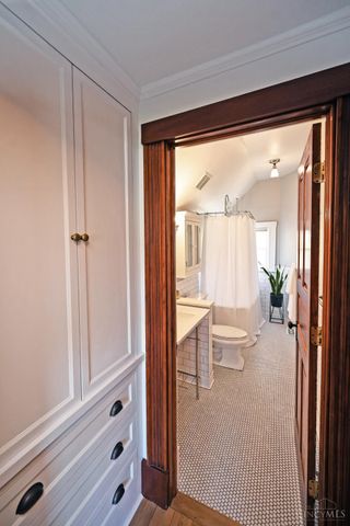 582 Empress Avenue, Cincinnati, OH 45226