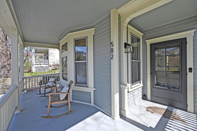 582 Empress Avenue, Cincinnati, OH 45226