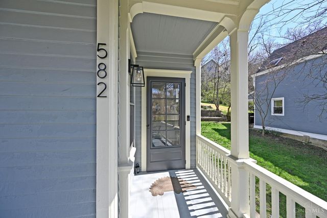 582 Empress Avenue, Cincinnati, OH 45226