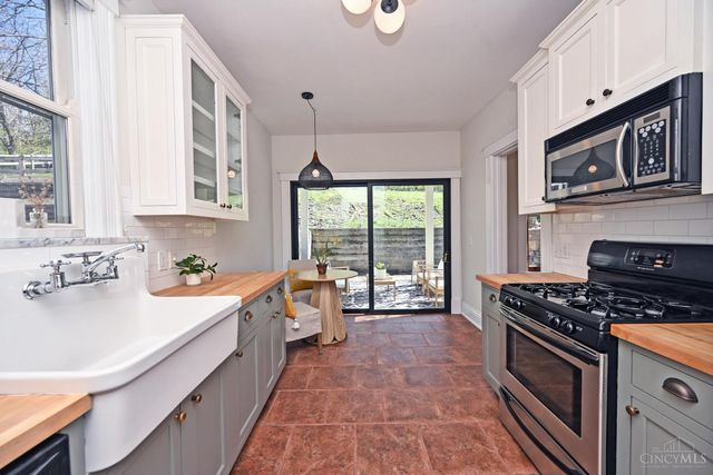 582 Empress Avenue, Cincinnati, OH 45226