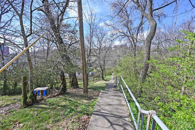 582 Empress Avenue, Cincinnati, OH 45226