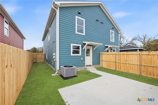 909 S Martin Luther King Jr Lane A, Temple, TX 76504