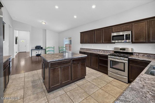 18223 Kodiak Bear Court, Reno, NV 89508