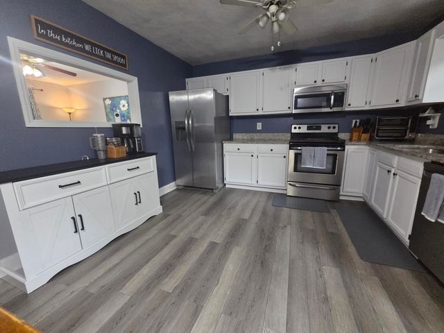 5075 Youngwood DR, Roanoke, VA 24017