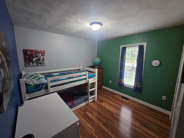 5075 Youngwood DR, Roanoke, VA 24017