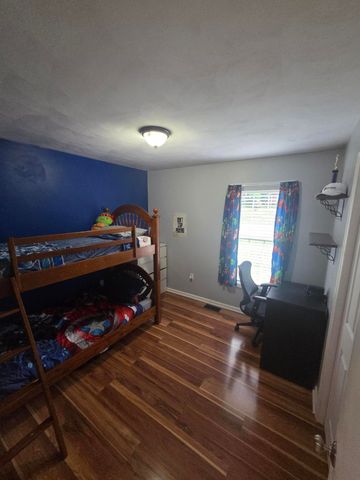 5075 Youngwood DR, Roanoke, VA 24017
