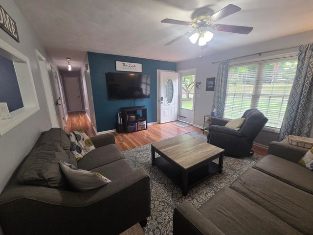 5075 Youngwood DR, Roanoke, VA 24017