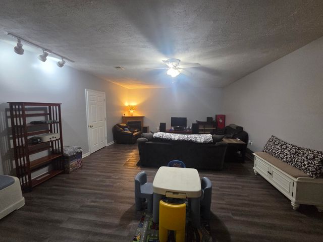 5075 Youngwood DR, Roanoke, VA 24017