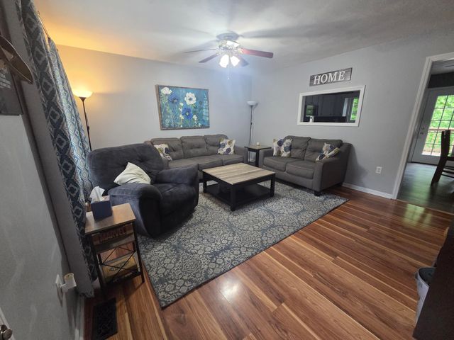 5075 Youngwood DR, Roanoke, VA 24017