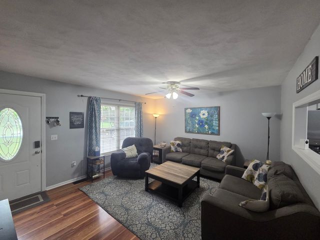5075 Youngwood DR, Roanoke, VA 24017
