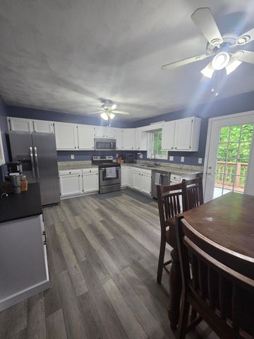 5075 Youngwood DR, Roanoke, VA 24017
