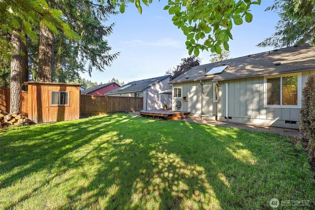 651 Malibu Drive SE, Lacey, WA 98503