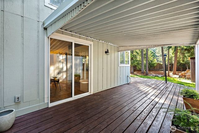 651 Malibu Drive SE, Lacey, WA 98503