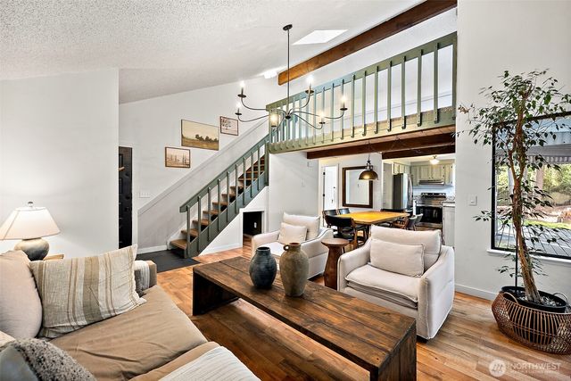 651 Malibu Drive SE, Lacey, WA 98503