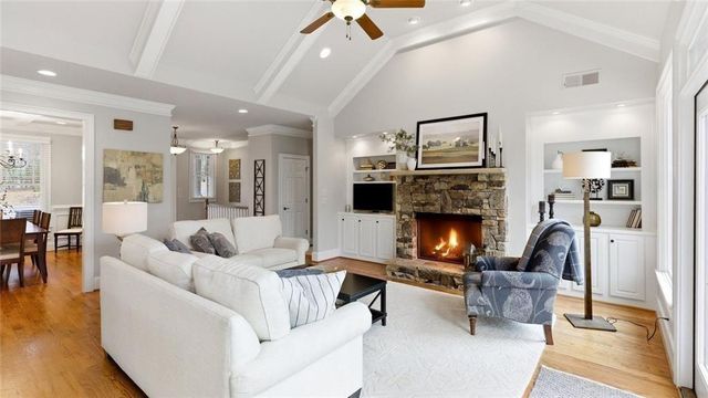 1033 Quail Cove Drive, Jasper, GA 30143