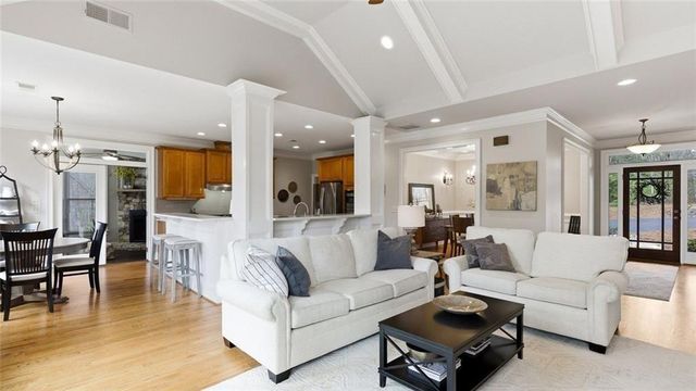 1033 Quail Cove Drive, Jasper, GA 30143