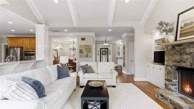 1033 Quail Cove Drive, Jasper, GA 30143