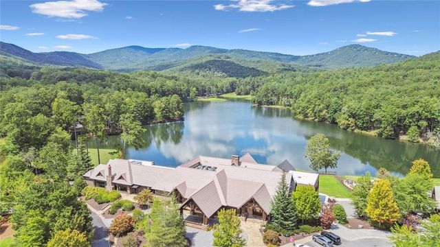 1033 Quail Cove Drive, Jasper, GA 30143