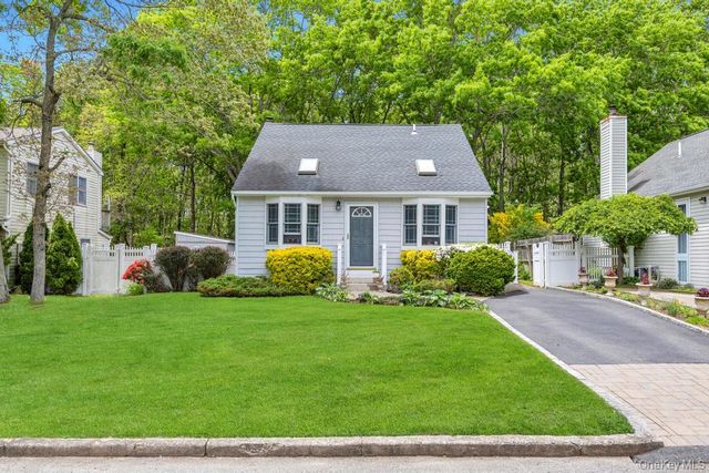 134-1 13th Avenue, Holtsville, NY 11742