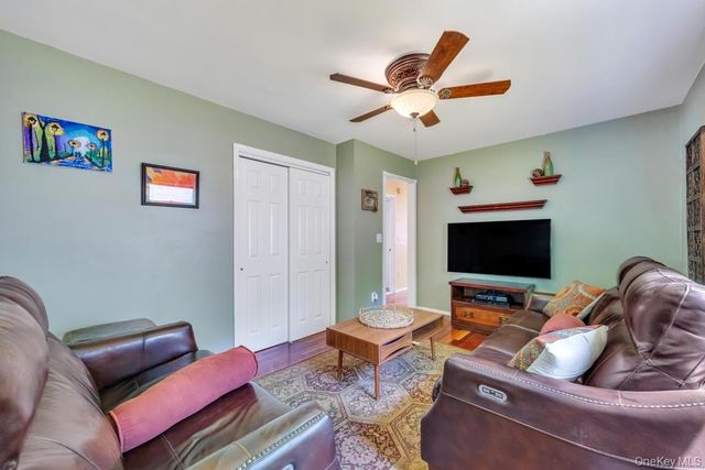 134-1 13th Avenue, Holtsville, NY 11742