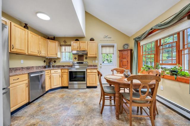 134-1 13th Avenue, Holtsville, NY 11742