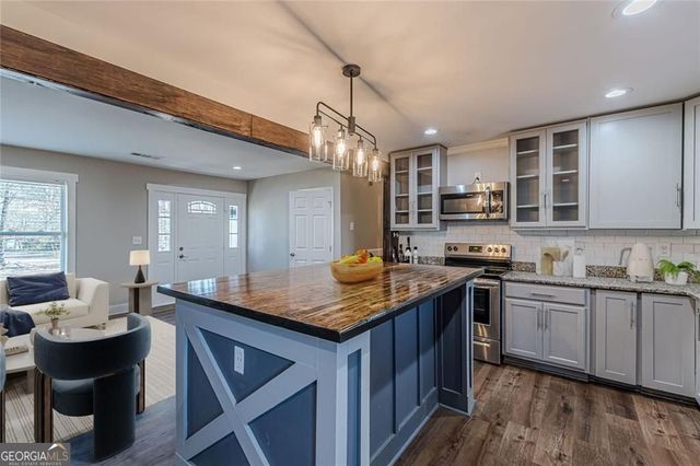 8936 Old Lee Road, Lithia Springs, GA 30122