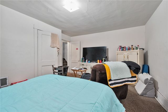 4015 Center Ave, Munhall, PA 15120