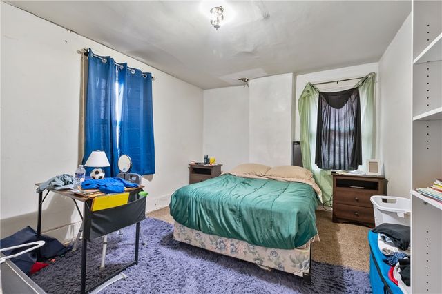 4015 Center Ave, Munhall, PA 15120