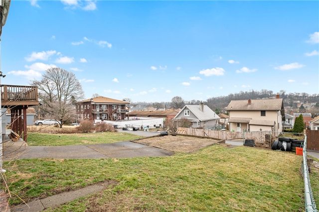 4015 Center Ave, Munhall, PA 15120