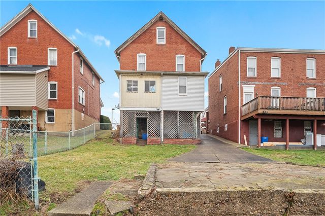 4015 Center Ave, Munhall, PA 15120
