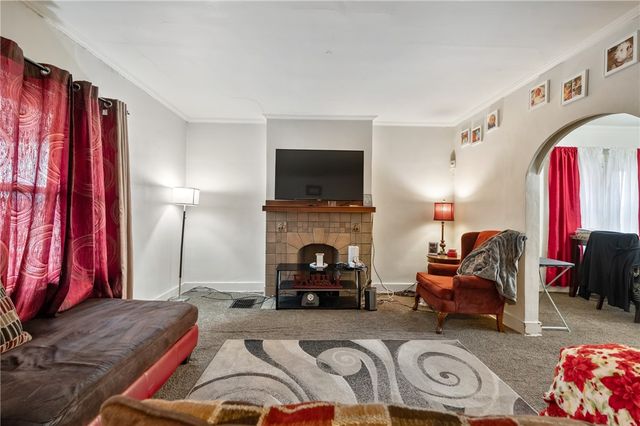 4015 Center Ave, Munhall, PA 15120