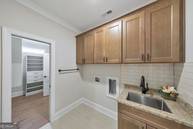 1071 Amarose Lane NE, Marietta, GA 30066