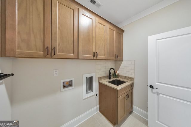 1071 Amarose Lane NE, Marietta, GA 30066