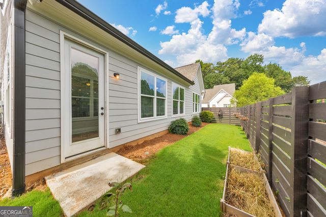 1071 Amarose Lane NE, Marietta, GA 30066