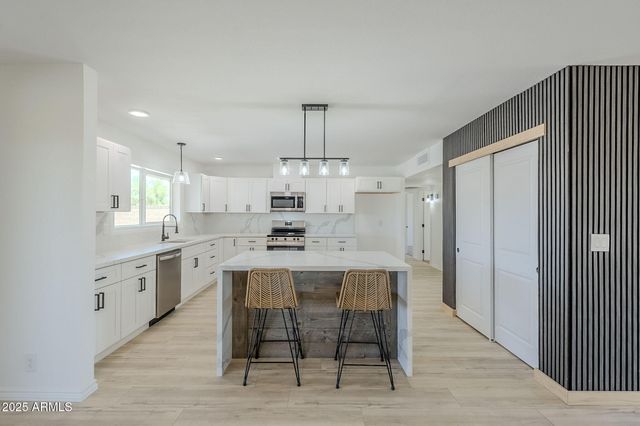 604 N 101ST Place, Mesa, AZ 85207