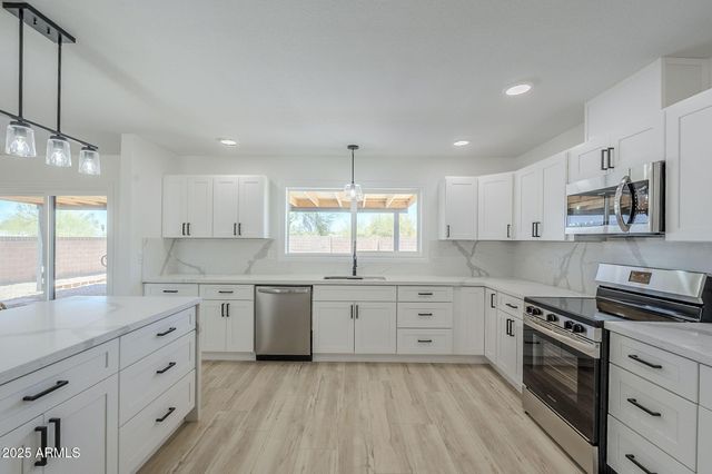 604 N 101ST Place, Mesa, AZ 85207