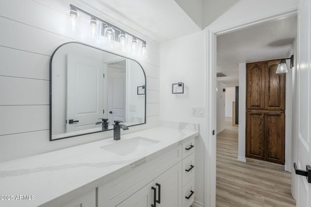 604 N 101ST Place, Mesa, AZ 85207