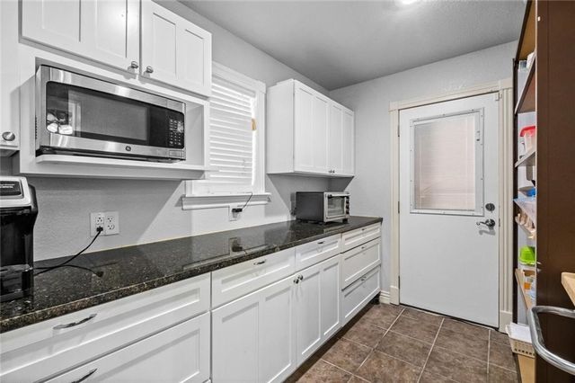 14222 Esculapia Hollow Road, Rogers, AR 72758