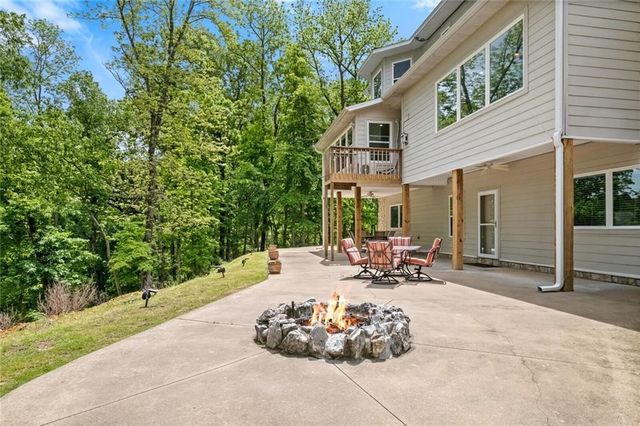 14222 Esculapia Hollow Road, Rogers, AR 72758